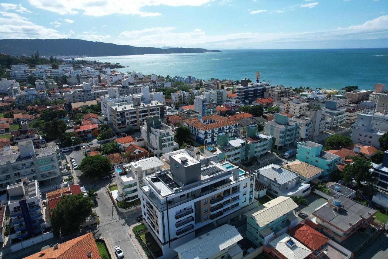 Adra 106 - Apartamento No Centro De Bombinhas - Rooftop Com Piscina E Academia - A Poucos Metros Da Praia - Exterior photo